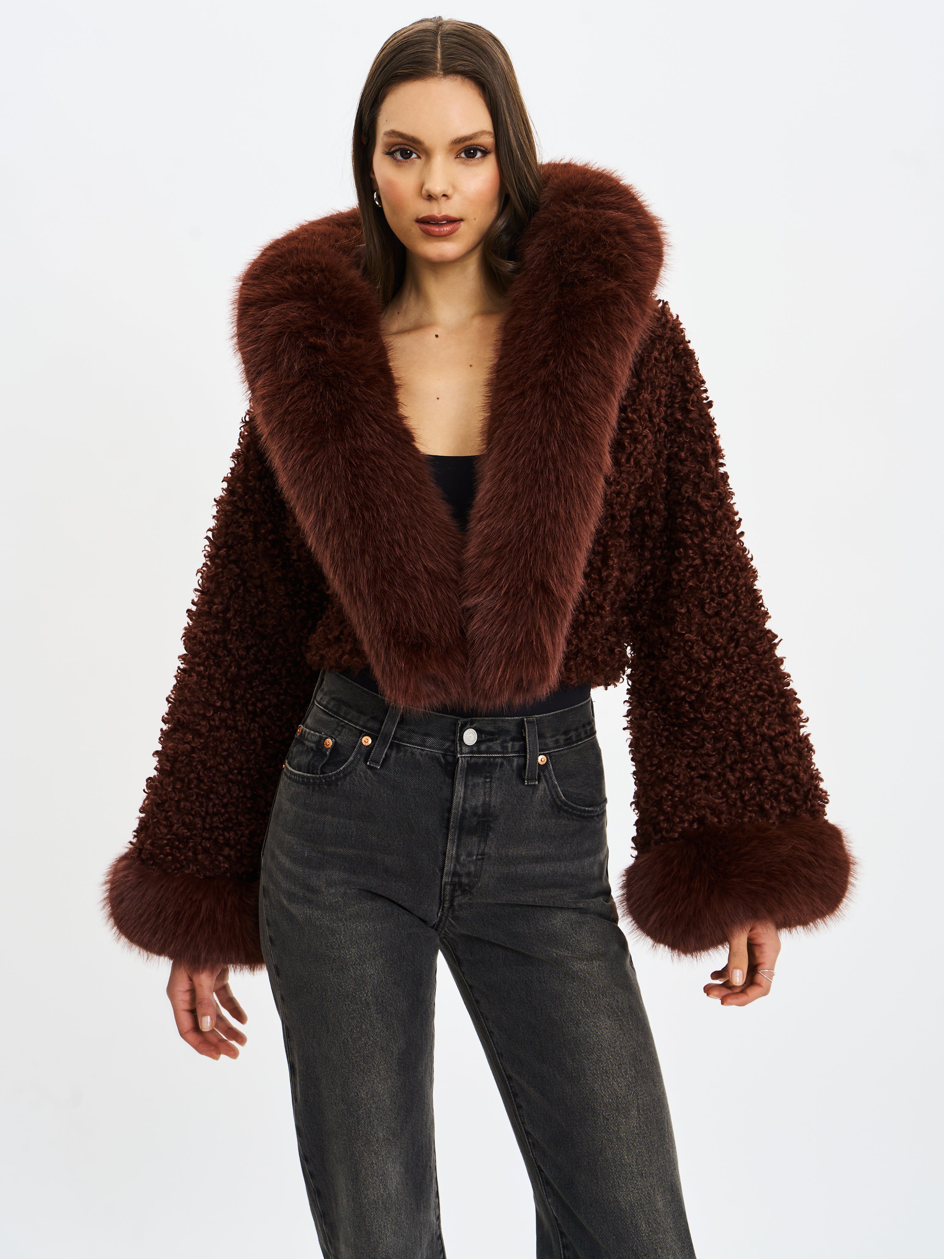 プリスティン レディース ヤク ファー ベロアジャケット Kali Mahogany Cropped Vegan Shearling Fur Jacket