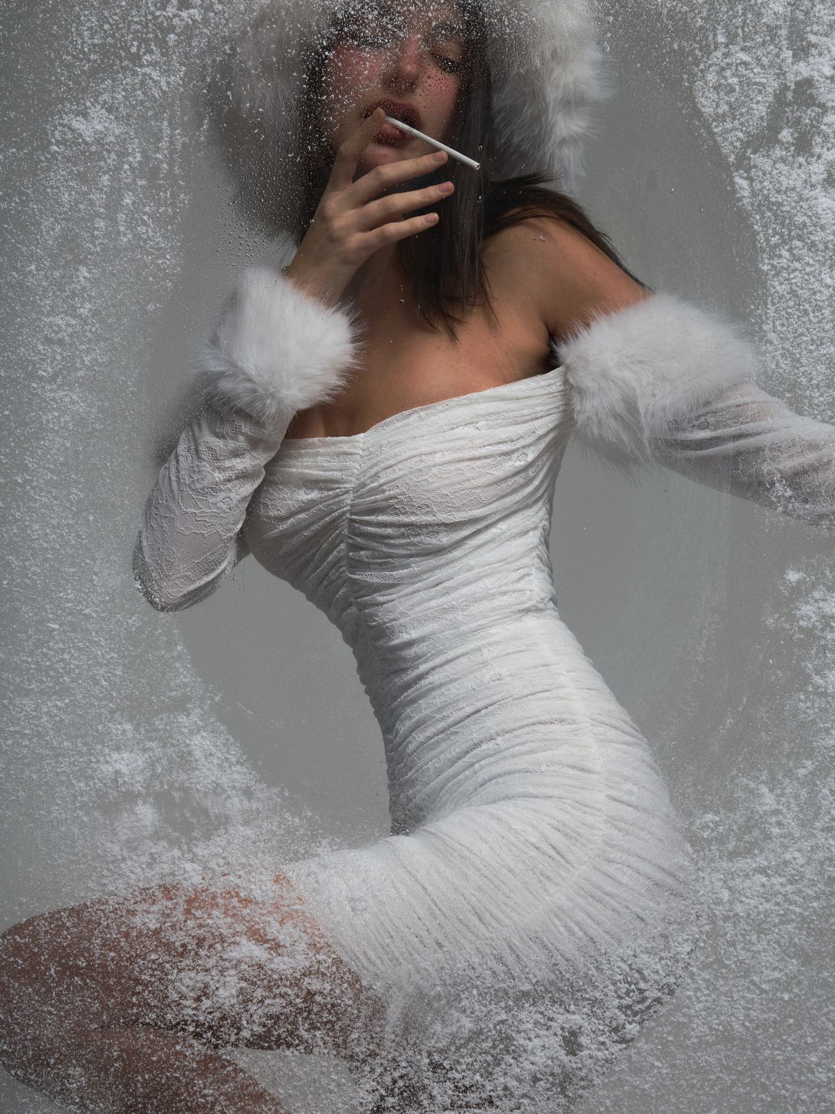 Lace Dresses for Women | Luxurious Textures & Sculpted Silhouettes