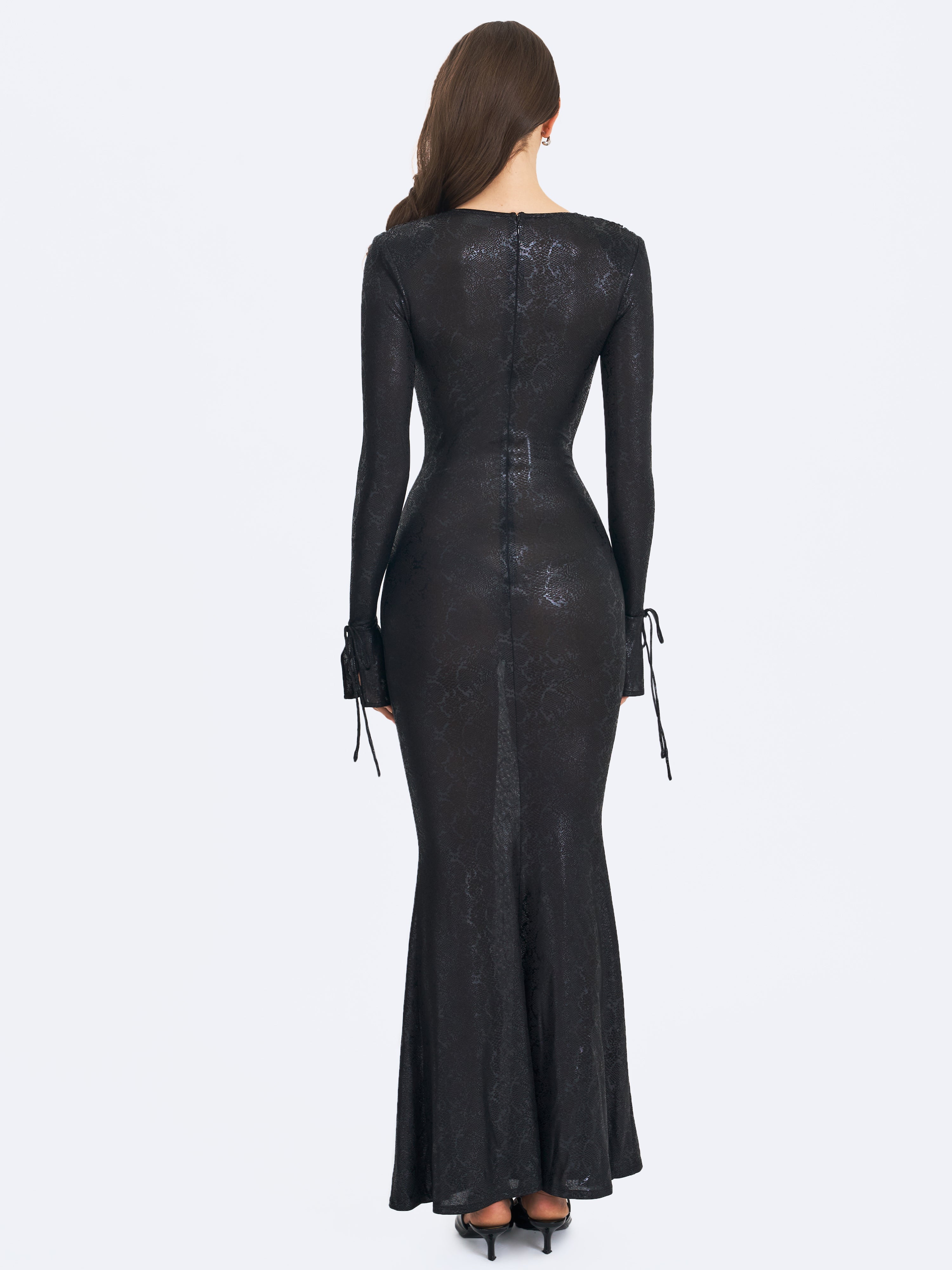 黒*猫様 Ribbon check mermaid onepiece Ilysia Black V-Neck Plunge Snakeskin Mermaid Hem Maxi Dress