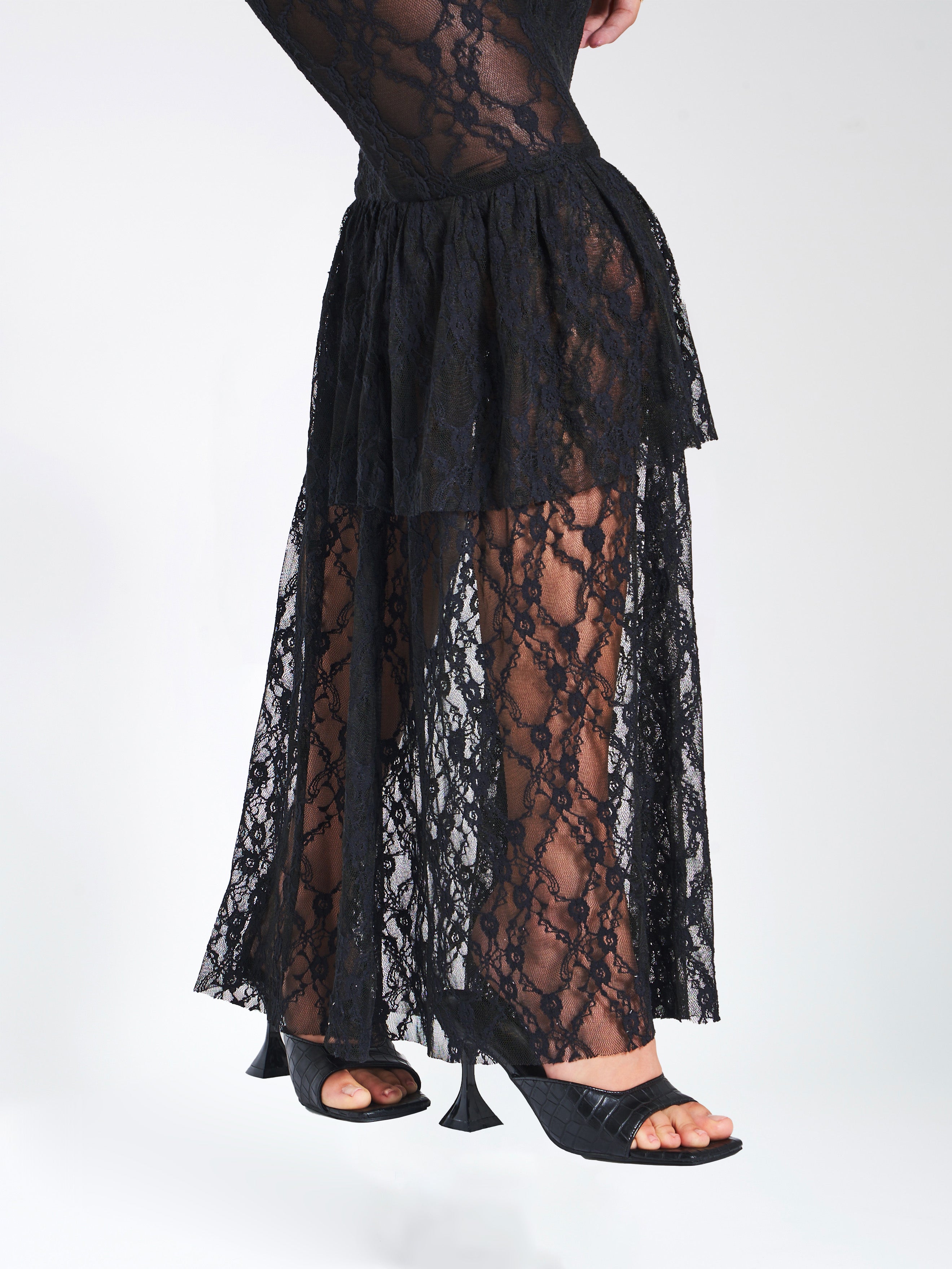 Quennell Black Lace Corset Maxi Dress