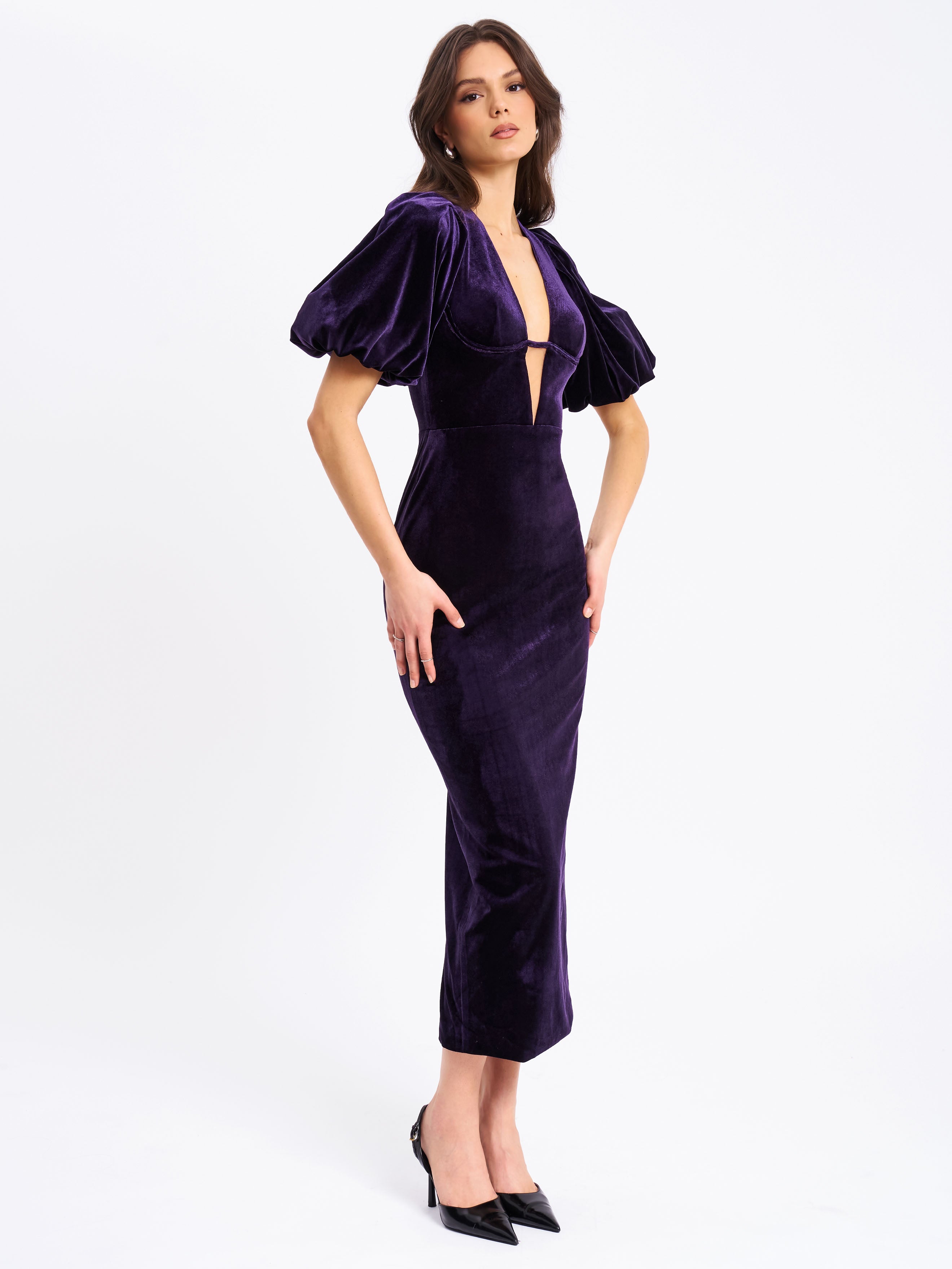 Coraline Purple Velvet Bubble Sleeve Backless Maxi Dress