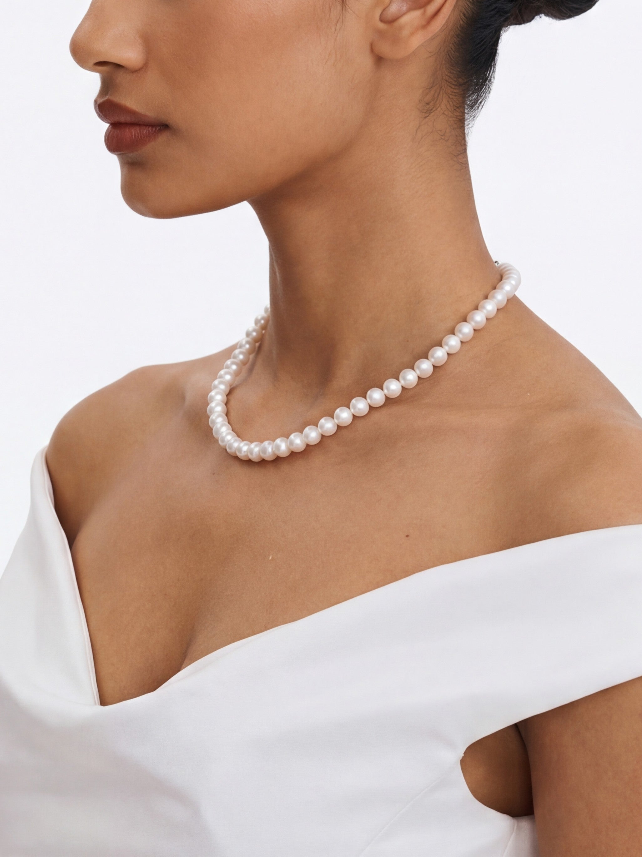 Freshwater Pearls Necklace with White Gold Vermeil