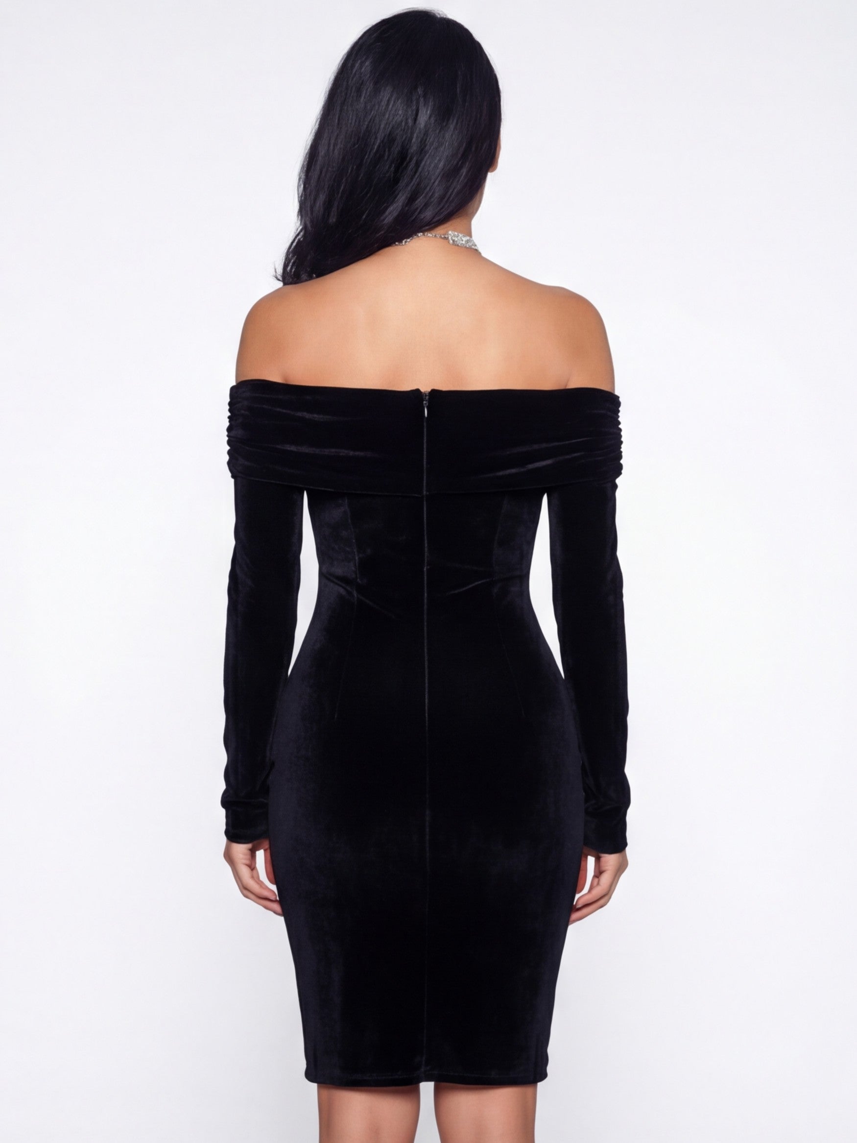 Ashton 露肩天鹅绒长袖修身连衣裙